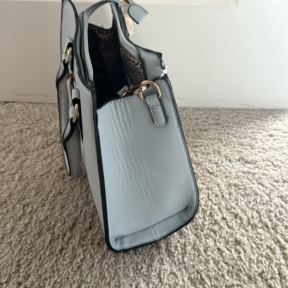 Light Blue Purse - Picture 5 of 8
